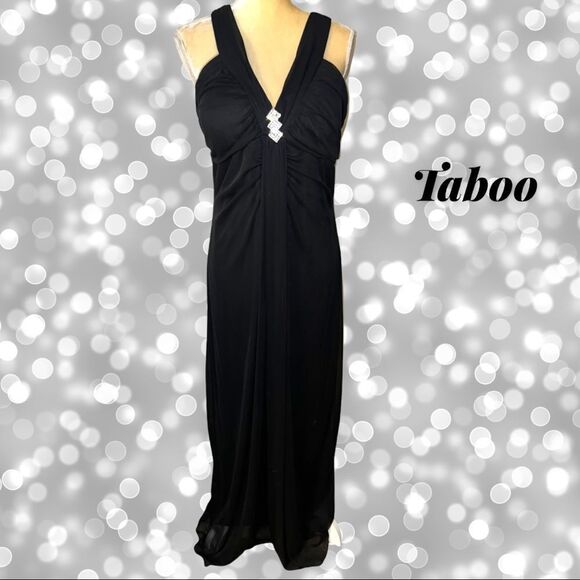 Nwot! Taboo beautiful long black gown! Beautiful rhinestone center design! - Picture 3 of 9
